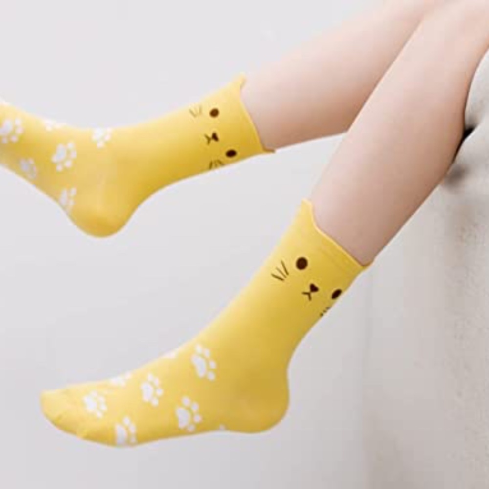 Womens Cat Socks and Matching Cat Earrings in yellow/ blk